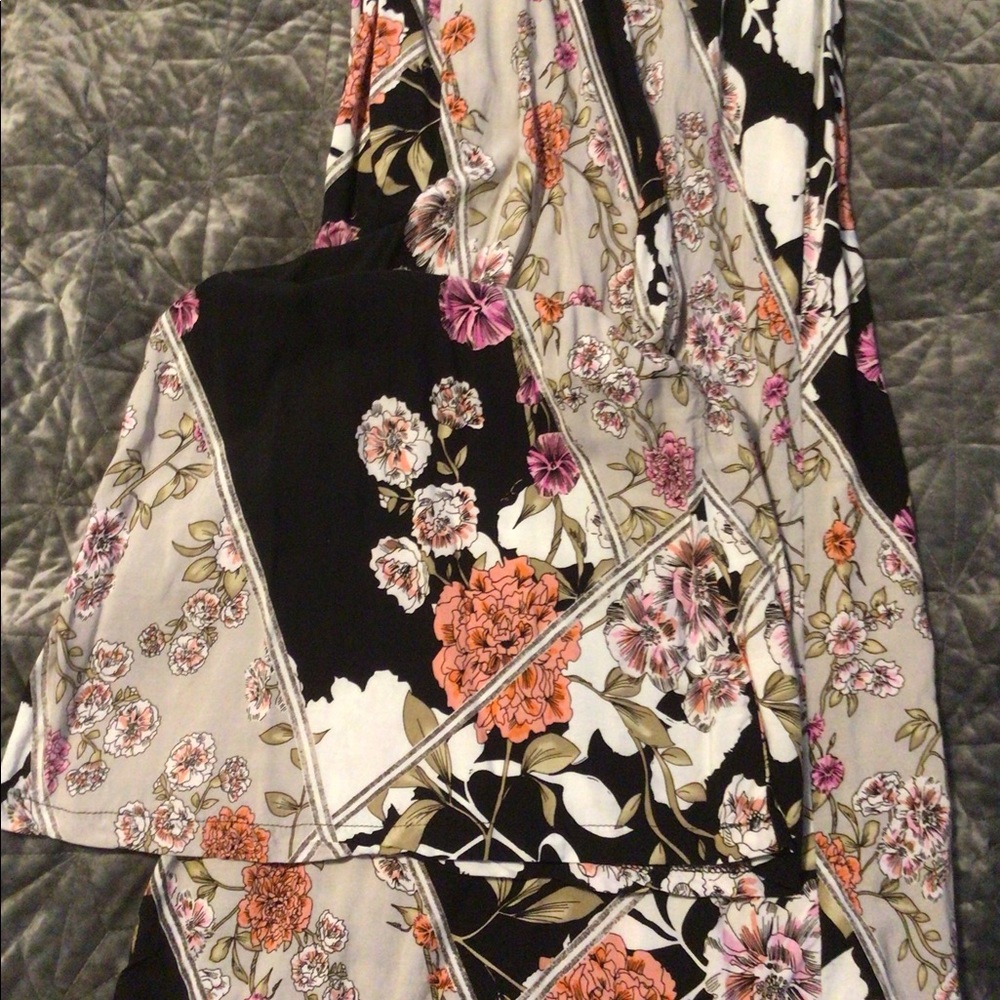 Jaase Black Floral Wide leg Deep V-neck Tie Waist Jumpsuit - Picture 12 of 16